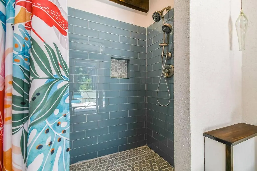 Holiday home Luxury Home In The Heart Of South Tampa & Pool!