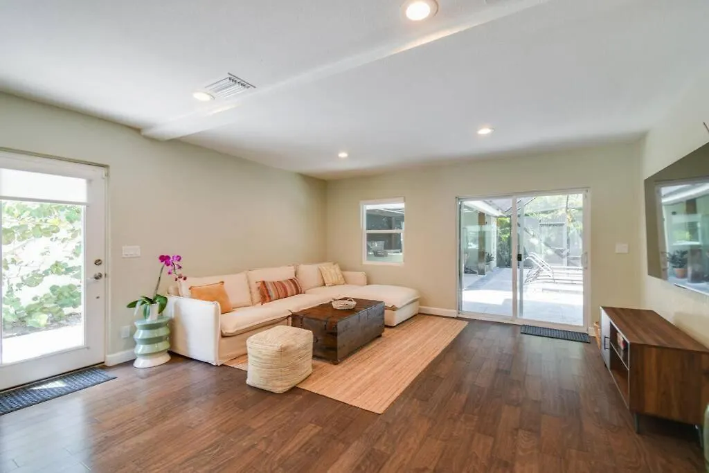 Holiday home Luxury Home In The Heart Of South Tampa & Pool!