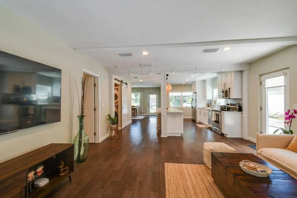 Luxury Home In The Heart Of South Tampa & Pool! Holiday home