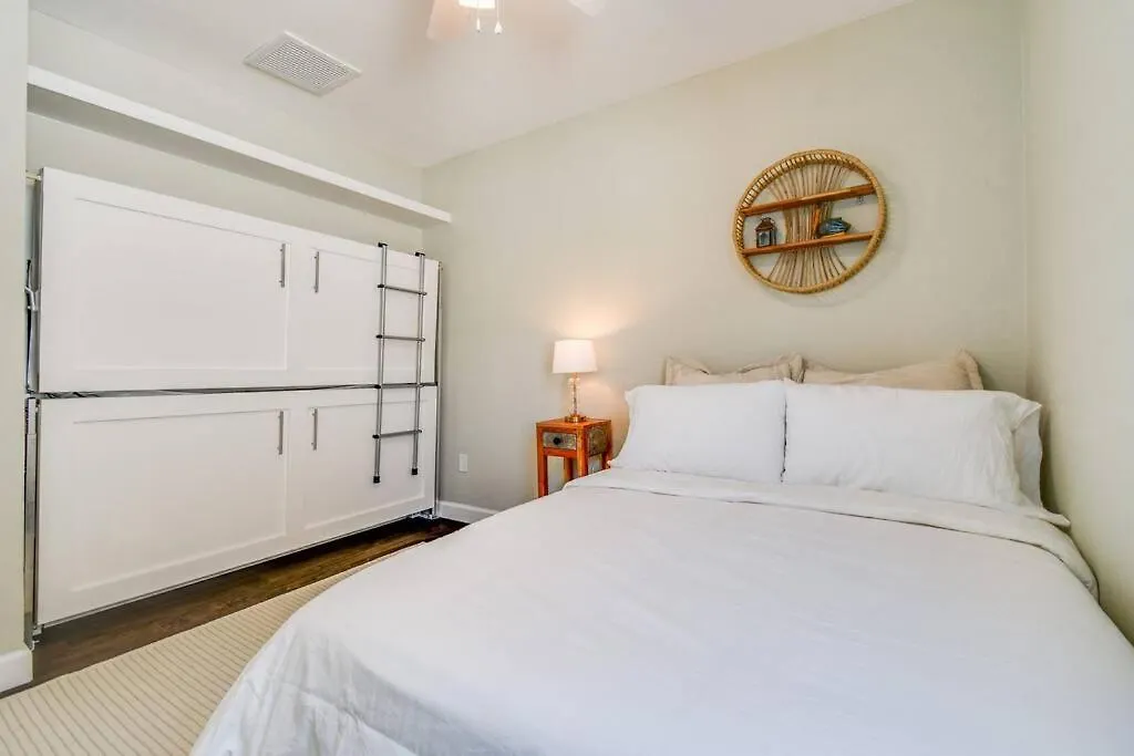 Luxury Home In The Heart Of South Tampa & Pool! Holiday home