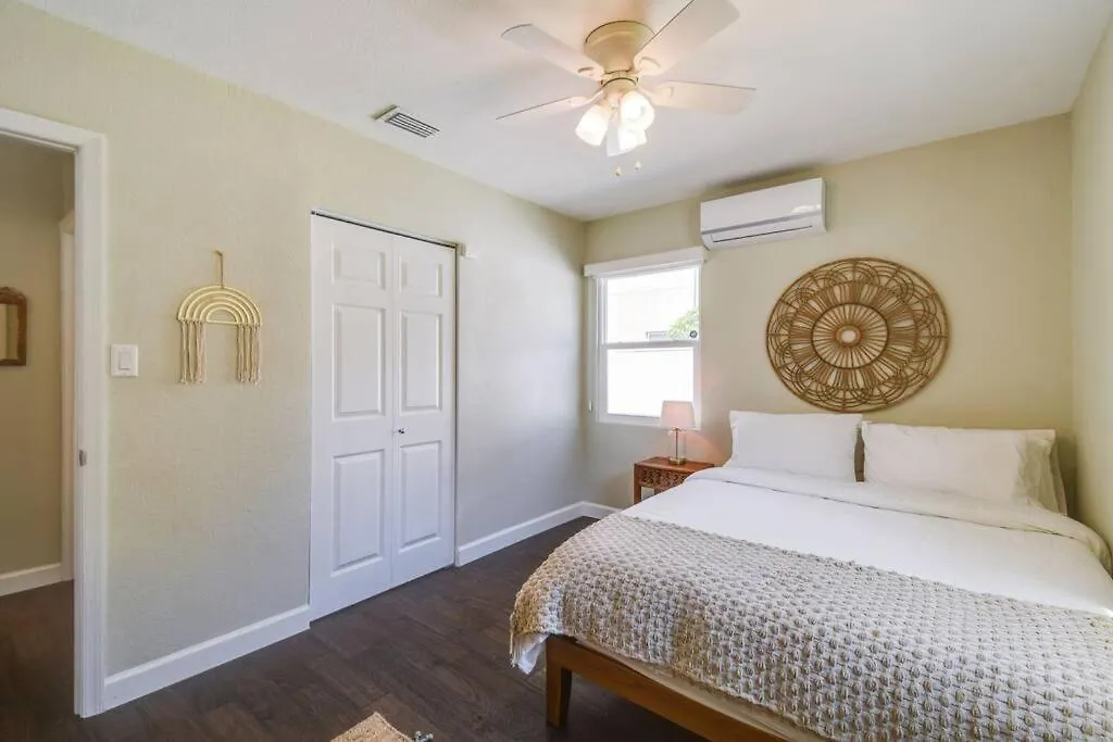 Luxury Home In The Heart Of South Tampa & Pool! Holiday home